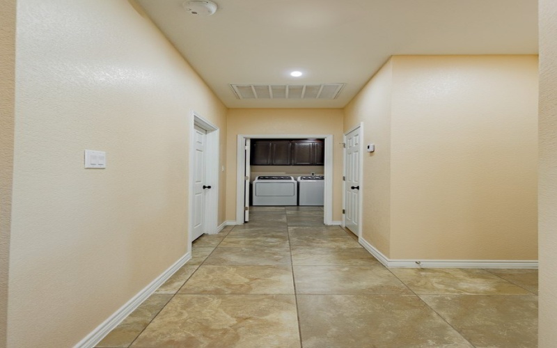 68 Sunday Ct, Uvalde, TX 78801, 3 Habitaciones Habitaciones , ,2 BañosBaños,Residential,En Venta,68 Sunday Ct,81461