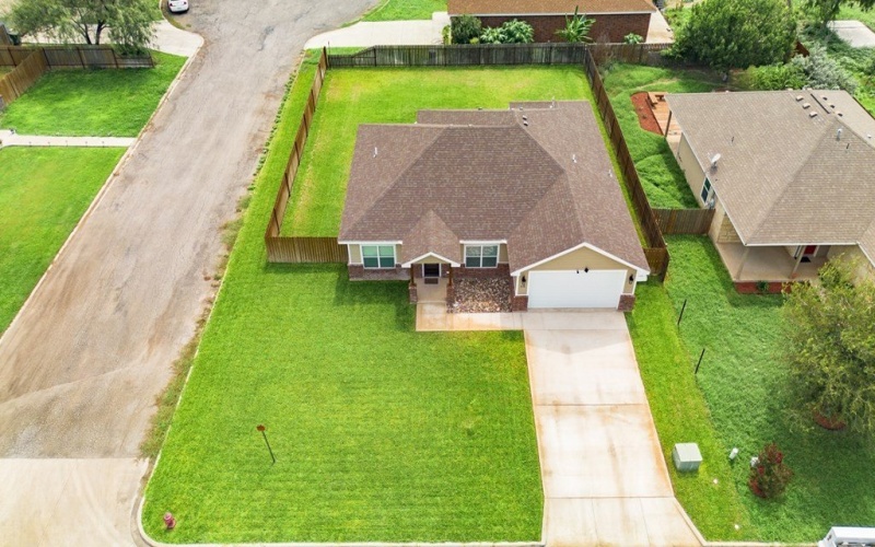 68 Sunday Ct, Uvalde, TX 78801, 3 Habitaciones Habitaciones , ,2 BañosBaños,Residential,En Venta,68 Sunday Ct,81461