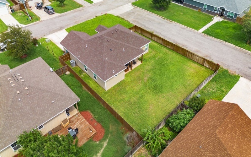 68 Sunday Ct, Uvalde, TX 78801, 3 Habitaciones Habitaciones , ,2 BañosBaños,Residential,En Venta,68 Sunday Ct,81461
