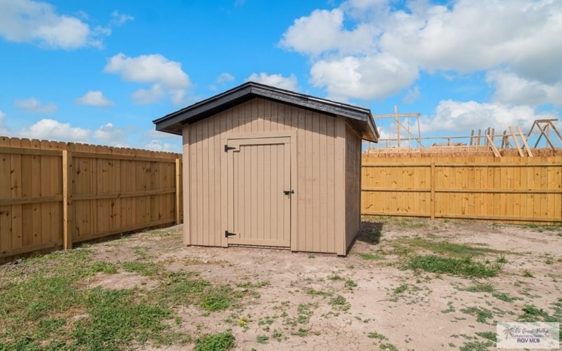 733 THORNTON LN, BROWNSVILLE, TX 78521, 3 Habitaciones Habitaciones , ,2 BañosBaños,Residential,En Venta,733 THORNTON LN,29766959