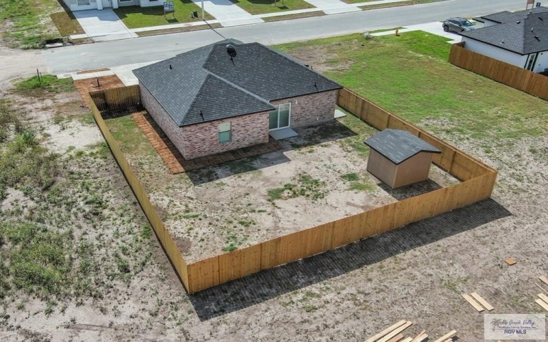 733 THORNTON LN, BROWNSVILLE, TX 78521, 3 Habitaciones Habitaciones , ,2 BañosBaños,Residential,En Venta,733 THORNTON LN,29766959