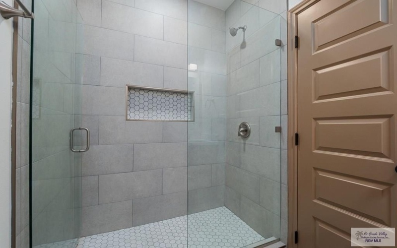 733 THORNTON LN, BROWNSVILLE, TX 78521, 3 Habitaciones Habitaciones , ,2 BañosBaños,Residential,En Venta,733 THORNTON LN,29766959