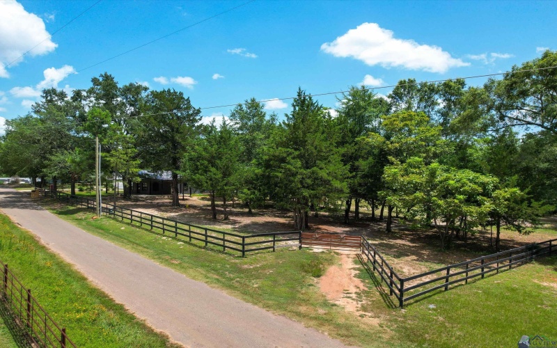 162 Holloway, Big Sandy, TX 75755, 3 Habitaciones Habitaciones , ,2 BañosBaños,Residential,En Venta,162 Holloway,0,20255051