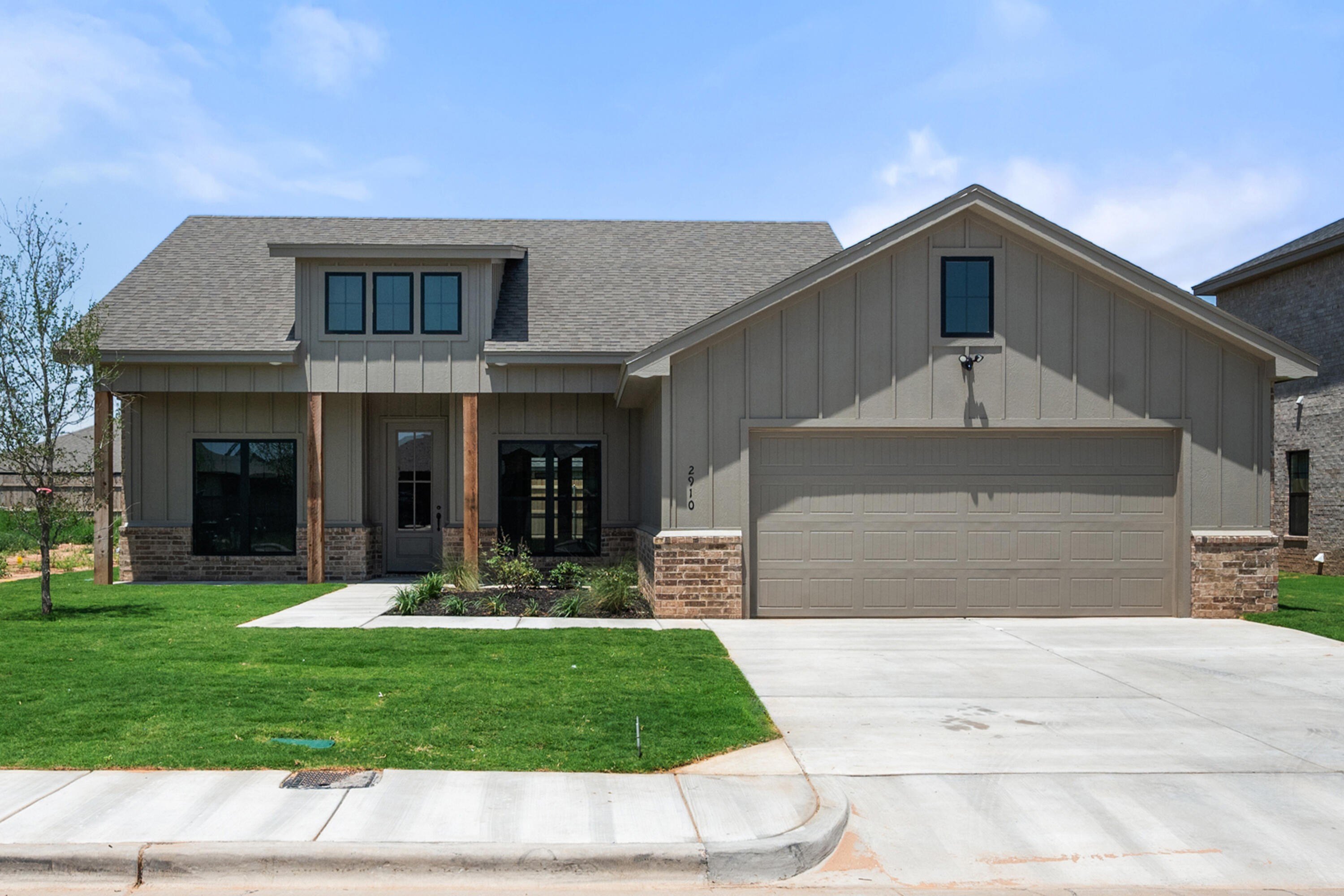 2910 134th Street, Lubbock, TX 79423, 4 Habitaciones Habitaciones , ,2 BañosBaños,Residential,En Venta,2910 134th Street,202558080