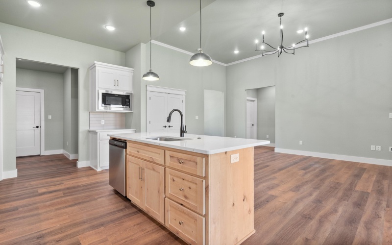 2910 134th Street, Lubbock, TX 79423, 4 Habitaciones Habitaciones , ,2 BañosBaños,Residential,En Venta,2910 134th Street,202558080