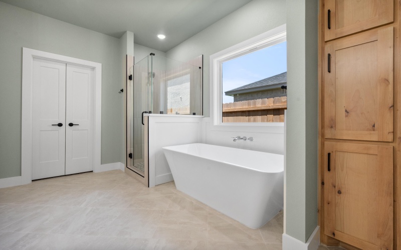 2910 134th Street, Lubbock, TX 79423, 4 Habitaciones Habitaciones , ,2 BañosBaños,Residential,En Venta,2910 134th Street,202558080