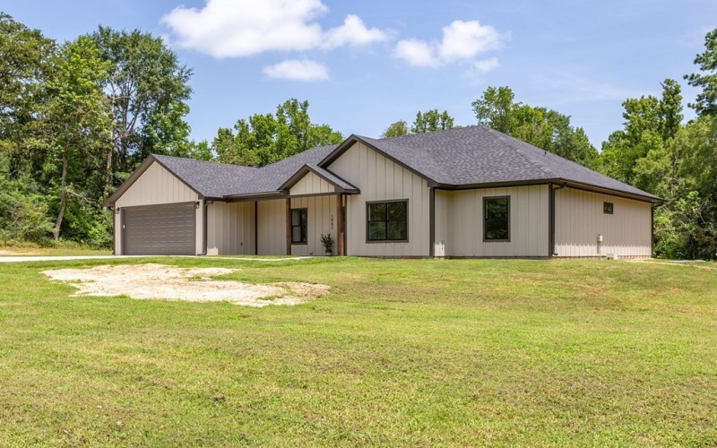 1982 FM 1819, Pollok, TX 75969, 4 Habitaciones Habitaciones , ,2 BañosBaños,Residential,En Venta,1982 FM 1819,5105674