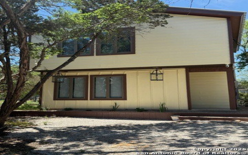 190 Oakridge, Canyon Lake, TX 78133, 2 Habitaciones Habitaciones , ,1 BañoBaños,Residential,En Venta,190 Oakridge,1885822