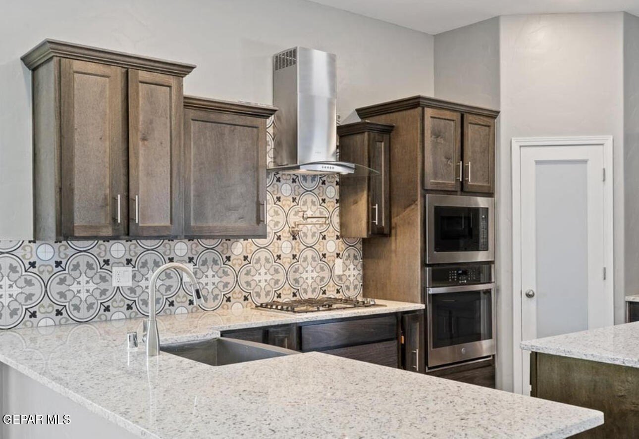 100 Dawson Street, Sunland Park, NM 88063, 5 Habitaciones Habitaciones , ,3 BañosBaños,Residential,En Venta,100 Dawson Street,905334