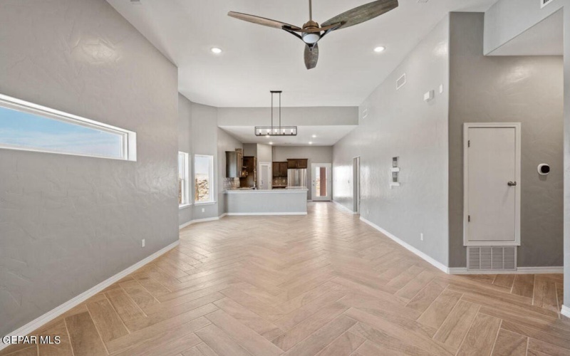 100 Dawson Street, Sunland Park, NM 88063, 5 Habitaciones Habitaciones , ,3 BañosBaños,Residential,En Venta,100 Dawson Street,905334