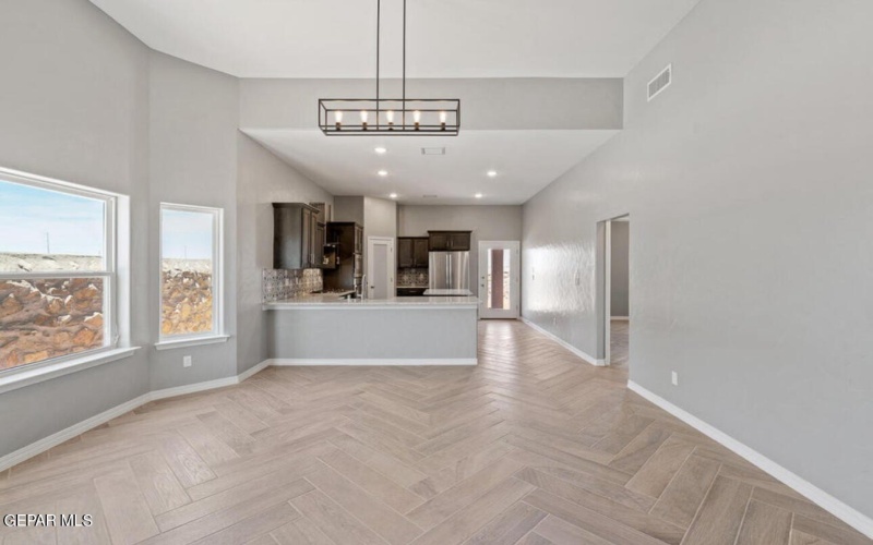100 Dawson Street, Sunland Park, NM 88063, 5 Habitaciones Habitaciones , ,3 BañosBaños,Residential,En Venta,100 Dawson Street,905334
