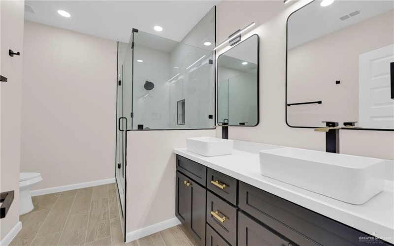 4120 S Kemp Avenue, Edinburg, TX 78542, 3 Habitaciones Habitaciones , ,2 BañosBaños,Residential,En Venta,4120 S Kemp Avenue,476435