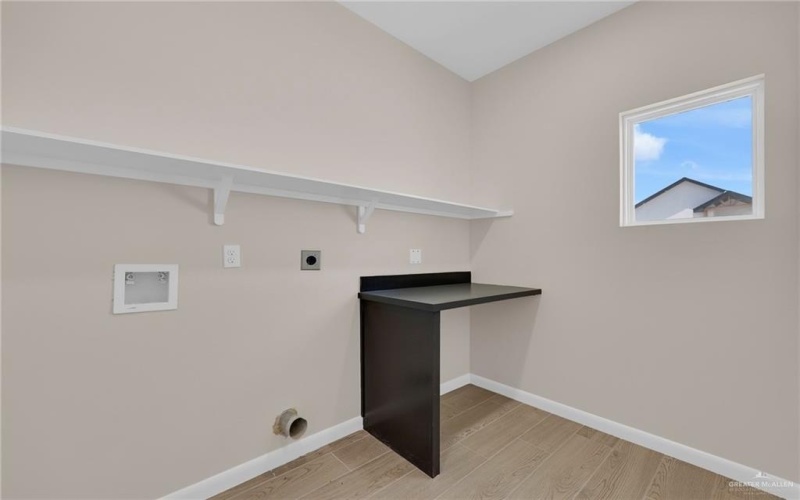 4120 S Kemp Avenue, Edinburg, TX 78542, 3 Habitaciones Habitaciones , ,2 BañosBaños,Residential,En Venta,4120 S Kemp Avenue,476435
