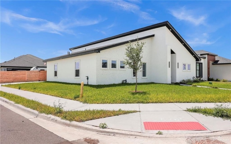 4120 S Kemp Avenue, Edinburg, TX 78542, 3 Habitaciones Habitaciones , ,2 BañosBaños,Residential,En Venta,4120 S Kemp Avenue,476435