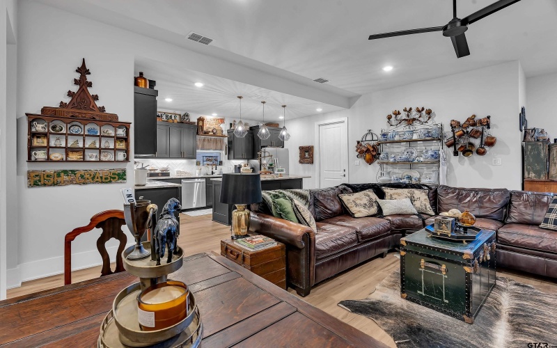 4508 Lone Oak Ln., Longview, TX 75605, 3 Bedrooms Bedrooms, ,2 BathroomsBathrooms,Residential,For Sale,4508 Lone Oak Ln.,0,25011070