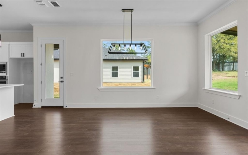 1100 S Main Street, Lindale, TX 75771, 4 Bedrooms Bedrooms, ,2 BathroomsBathrooms,Residential,For Sale,1100 S Main Street,0,21004113