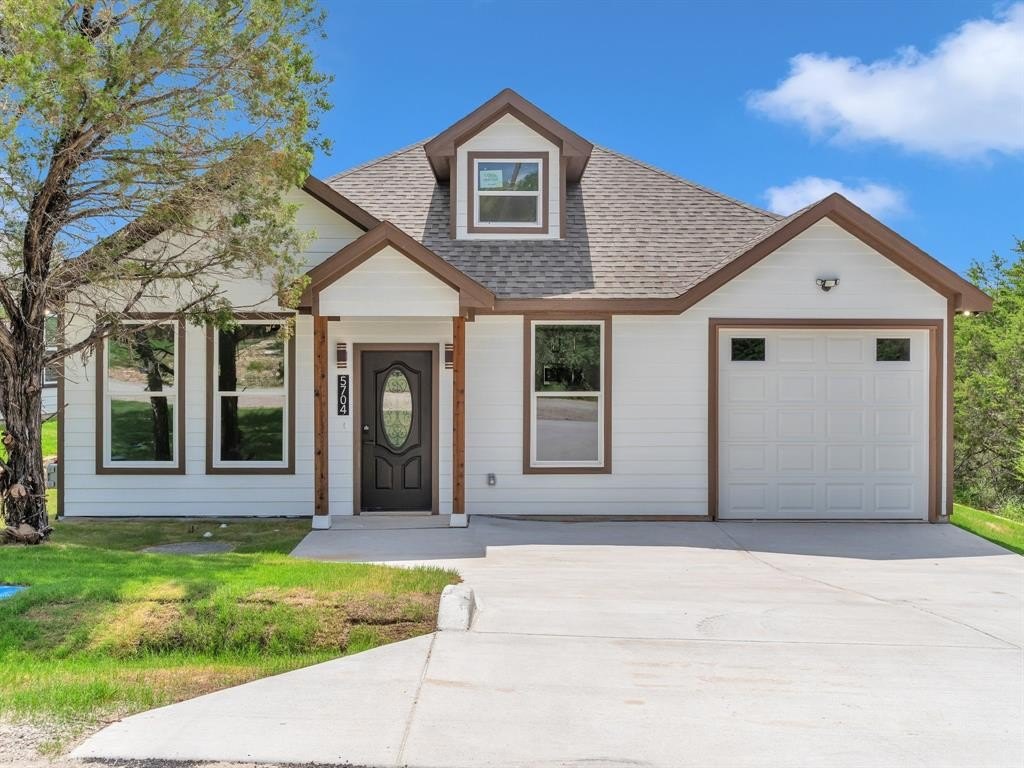5704 San Jacinto Drive, Granbury, TX 76048, 3 Habitaciones Habitaciones , ,2 BañosBaños,Residential,En Venta,5704 San Jacinto Drive,0,21005527