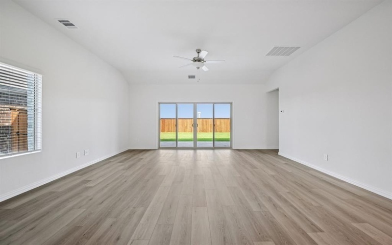 3307 Pat Mayse Drive, Farmersville, TX 75442, 4 Bedrooms Bedrooms, ,3 BathroomsBathrooms,Residential,For Sale,3307 Pat Mayse Drive,0,21005806