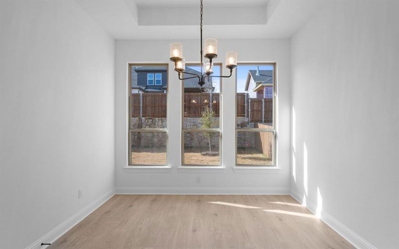 940 Pelotazo Avenue, Fort Worth, TX 76247, 5 Habitaciones Habitaciones , ,3 BañosBaños,Residential,En Venta,940 Pelotazo Avenue,0,21006676