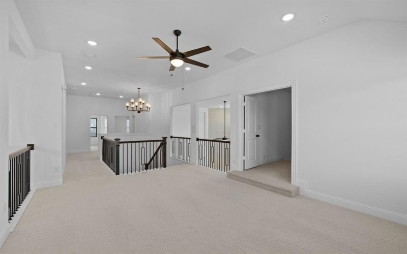 940 Pelotazo Avenue, Fort Worth, TX 76247, 5 Habitaciones Habitaciones , ,3 BañosBaños,Residential,En Venta,940 Pelotazo Avenue,0,21006676