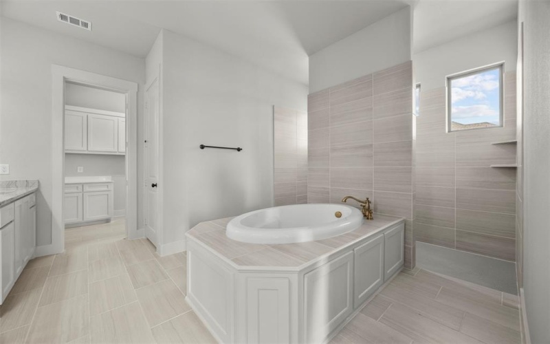 430 Olson Road, Waxahachie, TX 75167, 4 Bedrooms Bedrooms, ,3 BathroomsBathrooms,Residential,For Sale,430 Olson Road,21006711