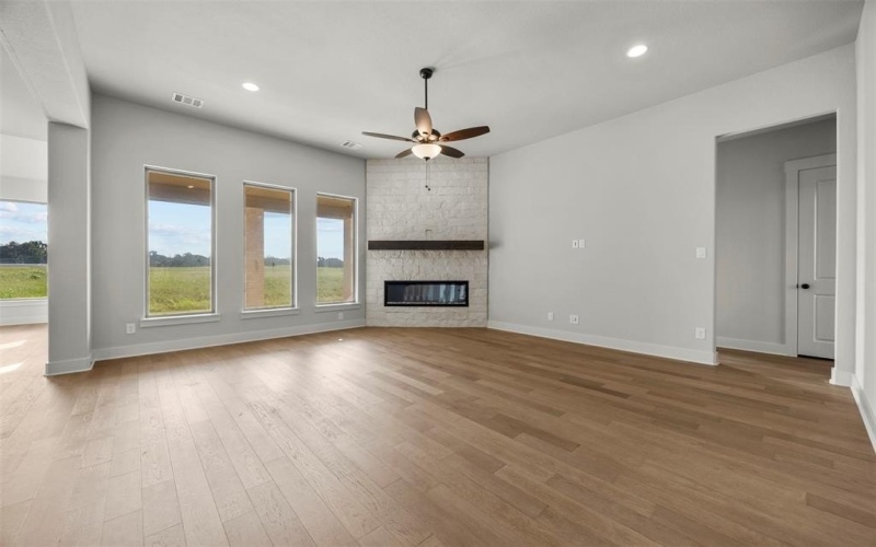 430 Olson Road, Waxahachie, TX 75167, 4 Bedrooms Bedrooms, ,3 BathroomsBathrooms,Residential,For Sale,430 Olson Road,21006711