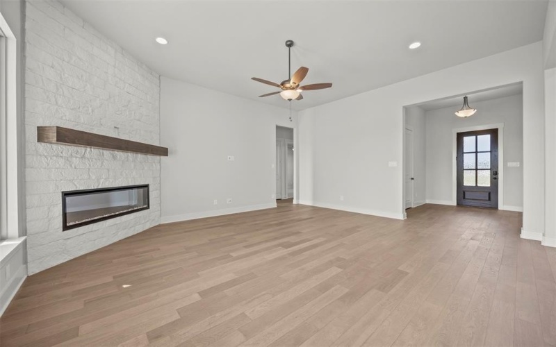 430 Olson Road, Waxahachie, TX 75167, 4 Bedrooms Bedrooms, ,3 BathroomsBathrooms,Residential,For Sale,430 Olson Road,21006711