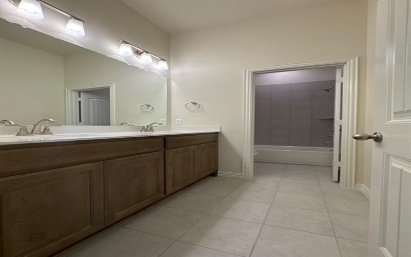 13 Ina Road, Sherman, TX 75090, 4 Bedrooms Bedrooms, ,3 BathroomsBathrooms,Residential,For Sale,13 Ina Road,0,21006816