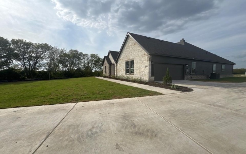 13 Ina Road, Sherman, TX 75090, 4 Bedrooms Bedrooms, ,3 BathroomsBathrooms,Residential,For Sale,13 Ina Road,0,21006816