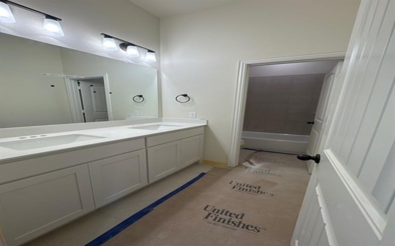 13 Louis Road, Sherman, TX 75090, 4 Bedrooms Bedrooms, ,3 BathroomsBathrooms,Residential,For Sale,13 Louis Road,0,21006842