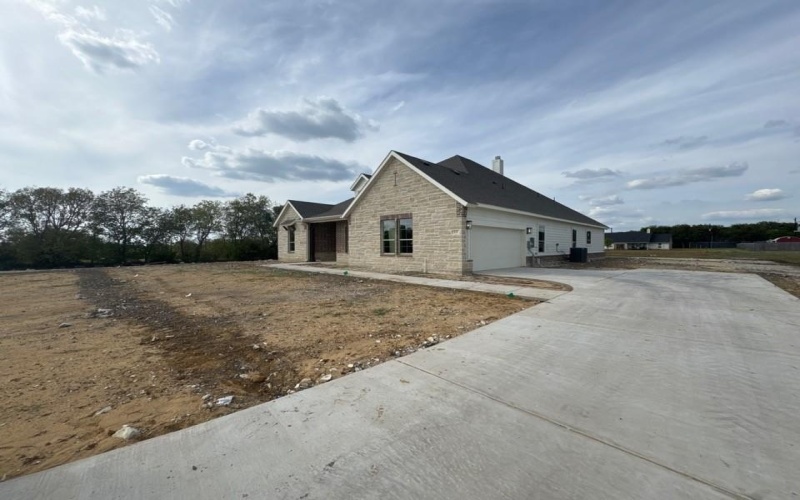 13 Louis Road, Sherman, TX 75090, 4 Bedrooms Bedrooms, ,3 BathroomsBathrooms,Residential,For Sale,13 Louis Road,0,21006842