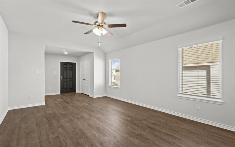 917 Rocket Plane Drive, Fort Worth, TX 76131, 3 Habitaciones Habitaciones , ,2 BañosBaños,Residential,En Venta,917 Rocket Plane Drive,21007044