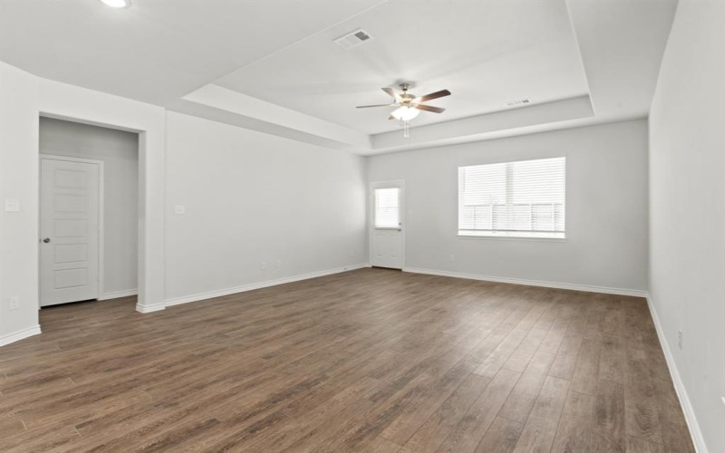 1136 Wingjet Way, Fort Worth, TX 76131, 4 Habitaciones Habitaciones , ,2 BañosBaños,Residential,En Venta,1136 Wingjet Way,21007048