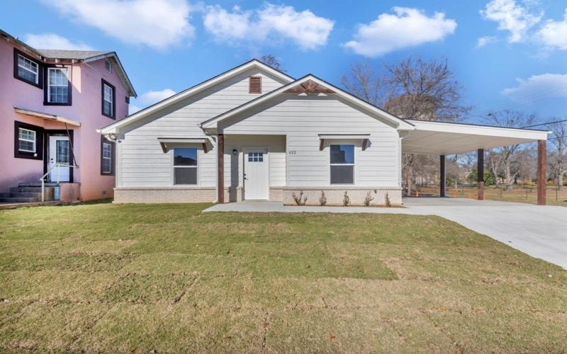 602 N Bois D Arc Avenue, Tyler, TX 75702, 3 Bedrooms Bedrooms, ,2 BathroomsBathrooms,Residential,For Sale,602 N Bois D Arc Avenue,21007113