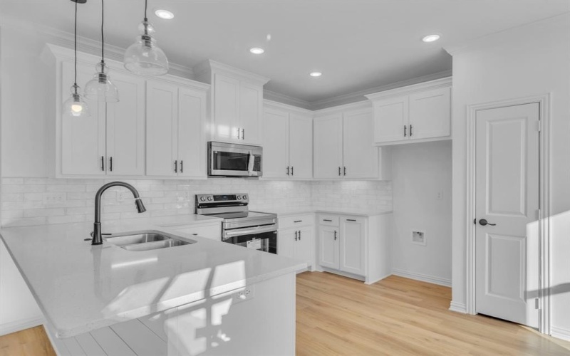 602 N Bois D Arc Avenue, Tyler, TX 75702, 3 Bedrooms Bedrooms, ,2 BathroomsBathrooms,Residential,For Sale,602 N Bois D Arc Avenue,21007113