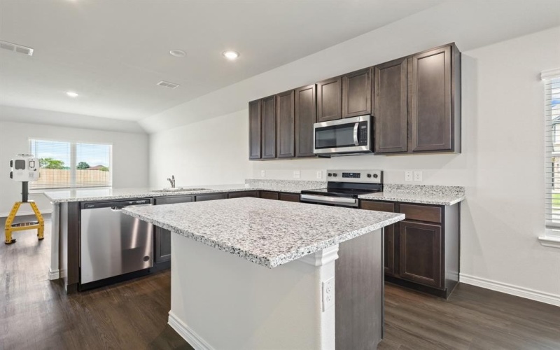 2400 Dahlia Drive, Fort Worth, TX 76123, 3 Habitaciones Habitaciones , ,2 BañosBaños,Residential,En Venta,2400 Dahlia Drive,21007156