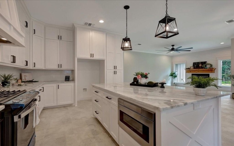 1713 Champions Drive, Lufkin, TX 75901, 3 Habitaciones Habitaciones , ,2 BañosBaños,Residential,En Venta,1713 Champions Drive,21007159