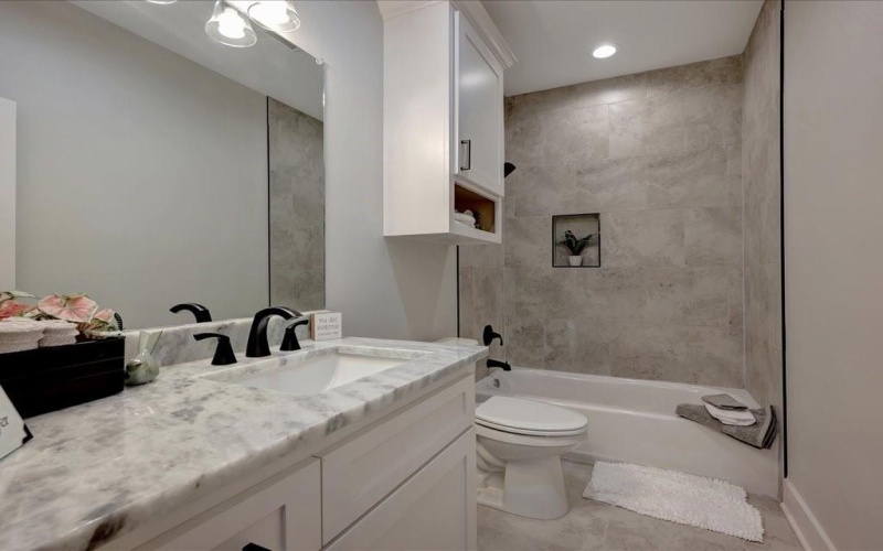 1713 Champions Drive, Lufkin, TX 75901, 3 Habitaciones Habitaciones , ,2 BañosBaños,Residential,En Venta,1713 Champions Drive,21007159