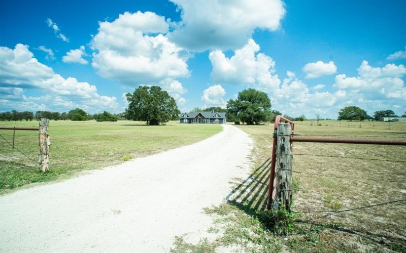 736 FM-1953, Groesbeck, TX 76642, 5 Habitaciones Habitaciones , ,3 BañosBaños,Residential,En Venta,736 FM-1953,21007262