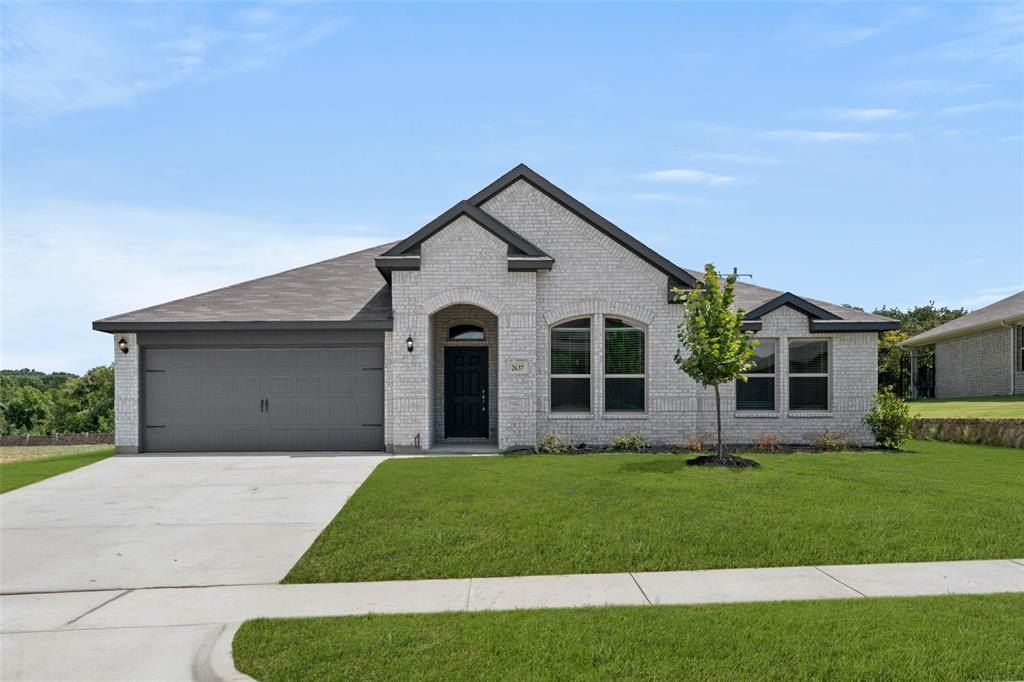 2637 Streamside, Burleson, TX 76028, 4 Bedrooms Bedrooms, ,2 BathroomsBathrooms,Residential,For Sale,2637 Streamside,0,21007319