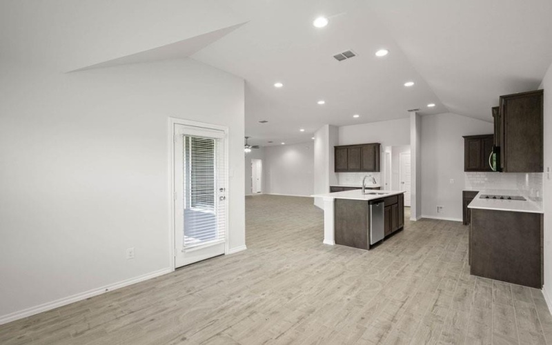 2637 Streamside, Burleson, TX 76028, 4 Habitaciones Habitaciones , ,2 BañosBaños,Residential,En Venta,2637 Streamside,0,21007319