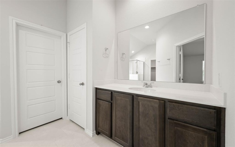 2637 Streamside, Burleson, TX 76028, 4 Habitaciones Habitaciones , ,2 BañosBaños,Residential,En Venta,2637 Streamside,0,21007319