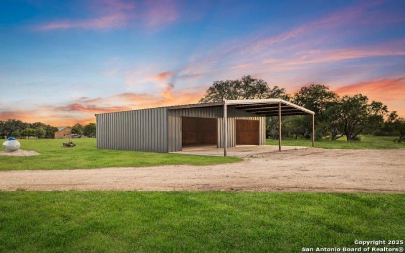 County Road 355, Hondo, TX 78861, 3 Bedrooms Bedrooms, ,2 BathroomsBathrooms,Residential,For Sale,County Road 355,0,1885959