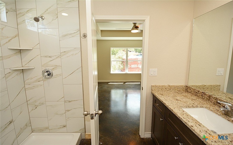 641 Turkey Canyon Drive, Spring Branch, TX 78070, 3 Habitaciones Habitaciones , ,2 BañosBaños,Residential,En Venta,641 Turkey Canyon Drive,549636