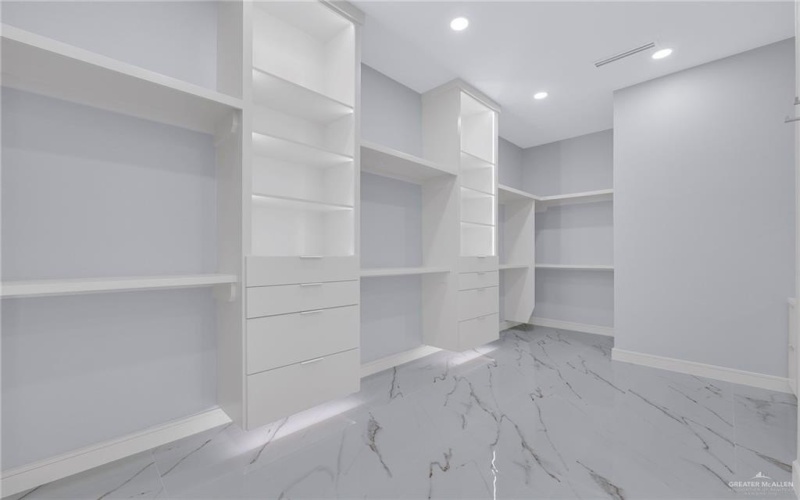 9900 N 24th Street, McAllen, TX 78504, 3 Habitaciones Habitaciones , ,2 BañosBaños,Residential,En Venta,9900 N 24th Street,476382