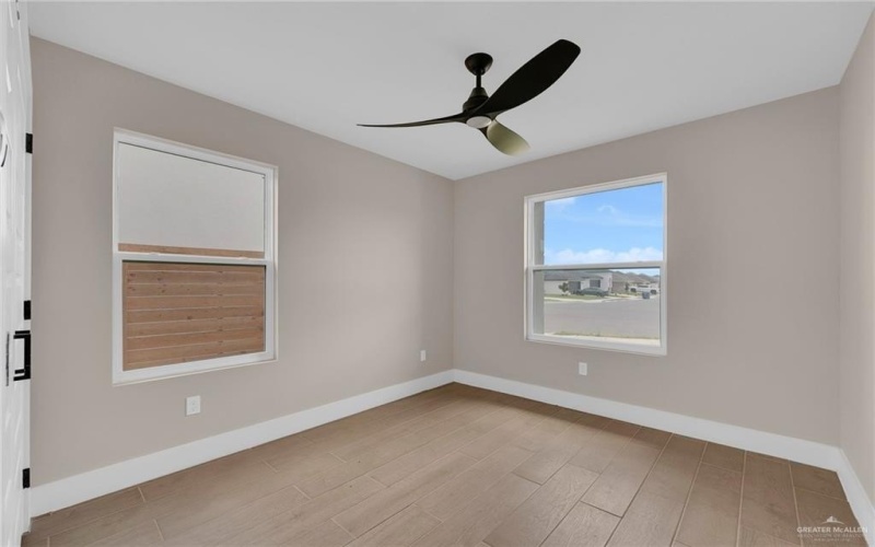3925 S Mullin Avenue, Edinburg, TX 78542, 3 Habitaciones Habitaciones , ,2 BañosBaños,Residential,En Venta,3925 S Mullin Avenue,476440