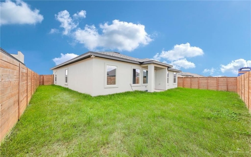 3925 S Mullin Avenue, Edinburg, TX 78542, 3 Habitaciones Habitaciones , ,2 BañosBaños,Residential,En Venta,3925 S Mullin Avenue,476440