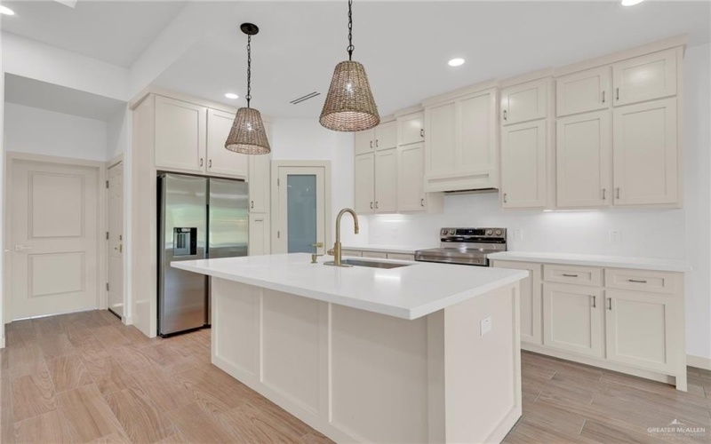 2702 Sunrise Lane, Weslaco, TX 78596, 3 Habitaciones Habitaciones , ,2 BañosBaños,Residential,En Venta,2702 Sunrise Lane,476614
