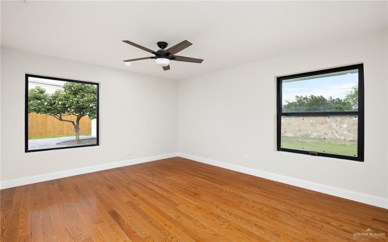 12304 Lakeview Drive, Edinburg, TX 78541, 4 Habitaciones Habitaciones , ,3 BañosBaños,Residential,En Venta,12304 Lakeview Drive,476622