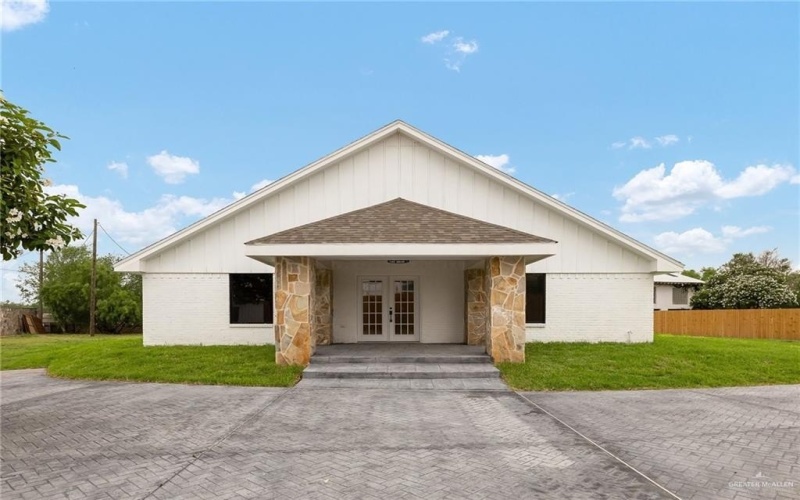 12304 Lakeview Drive, Edinburg, TX 78541, 4 Habitaciones Habitaciones , ,3 BañosBaños,Residential,En Venta,12304 Lakeview Drive,476622